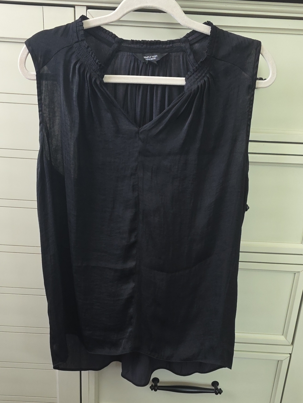 Simply Vera Vera Wang Black Sleeveless Sheer V-Neck Camisole